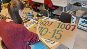 Johanne forbereder til sommerverksted